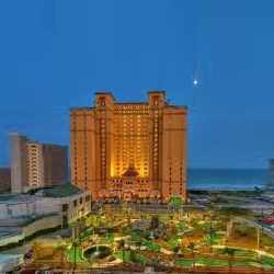 North Shore Oceanfront Resort Hotel with Waterpark logo